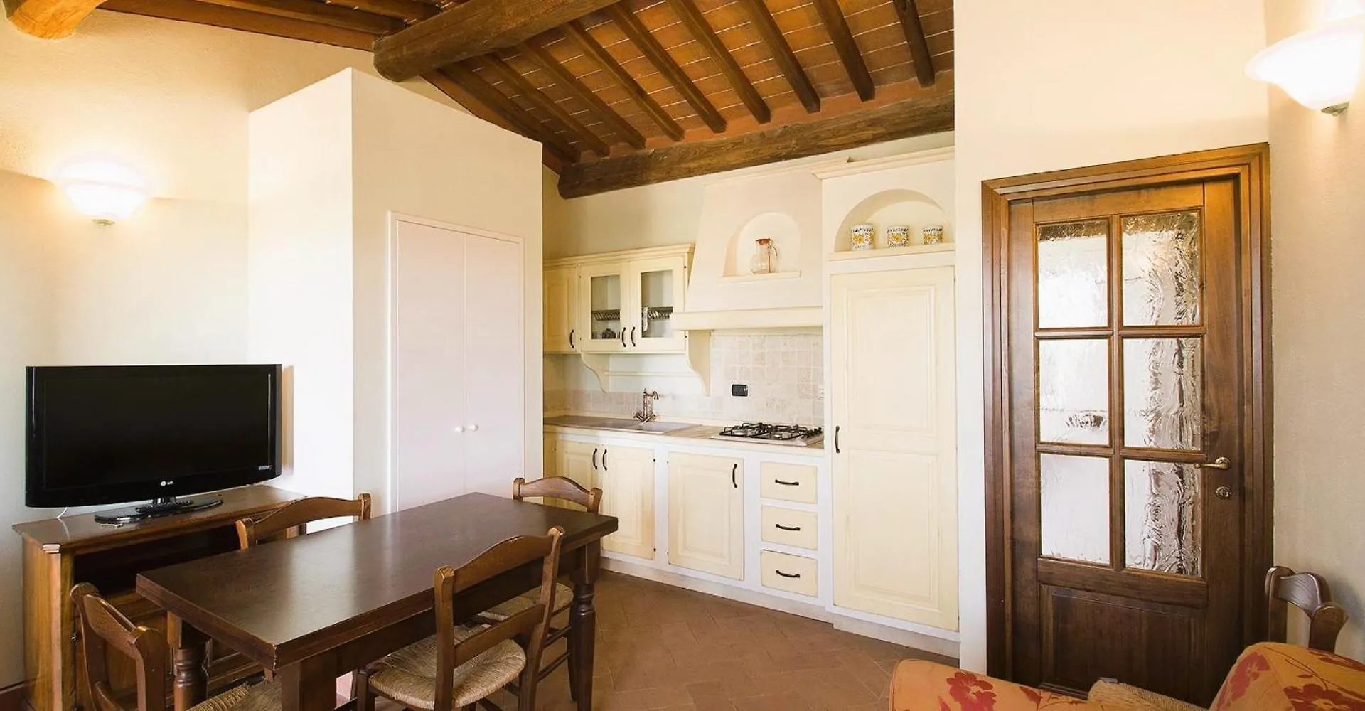 Isa-Il Casale Di Donoratico, Residence With Swimming-Pool Апарт-отель