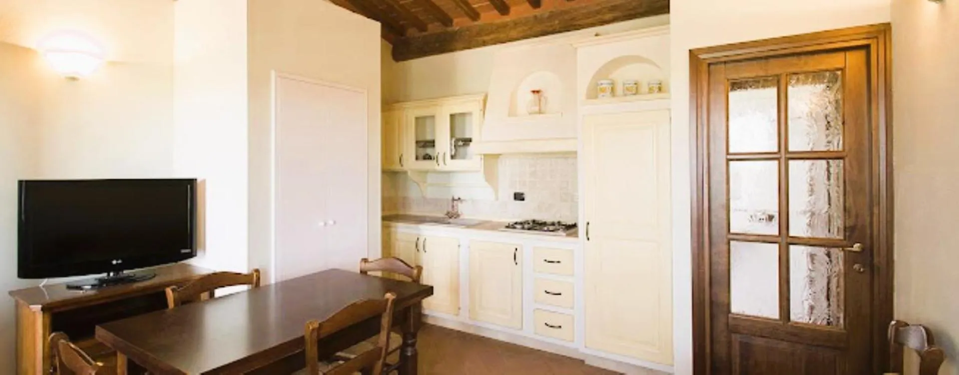 Isa-Il Casale Di Donoratico, Residence With Swimming-Pool Доноратико